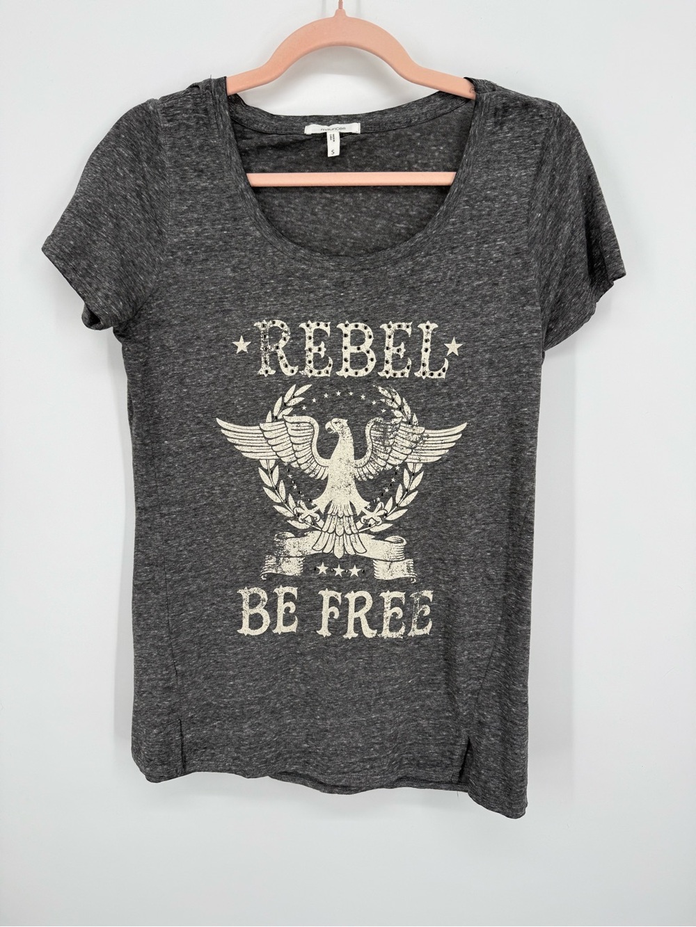 Women's Gray Short Sleeve Rebel Be Free Studed Graphic Tee Small Eagle Patriotic
